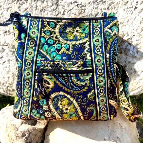 Vera Bradley Handbags - Vera Bradley Rhythm & Blues Aqua Green Hipster Crossbody Bag Retired Paisley EUC